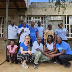 Verena Donislreiter mit dem YISOG Team