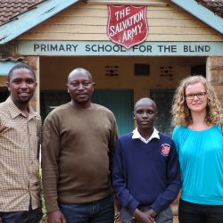 Besuch von Oltitiyo an der Blindenschule